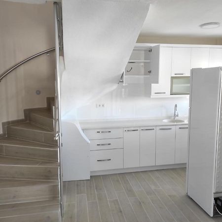 Cesme Burcu Sitesi Yaman Villa Eksteriør billede