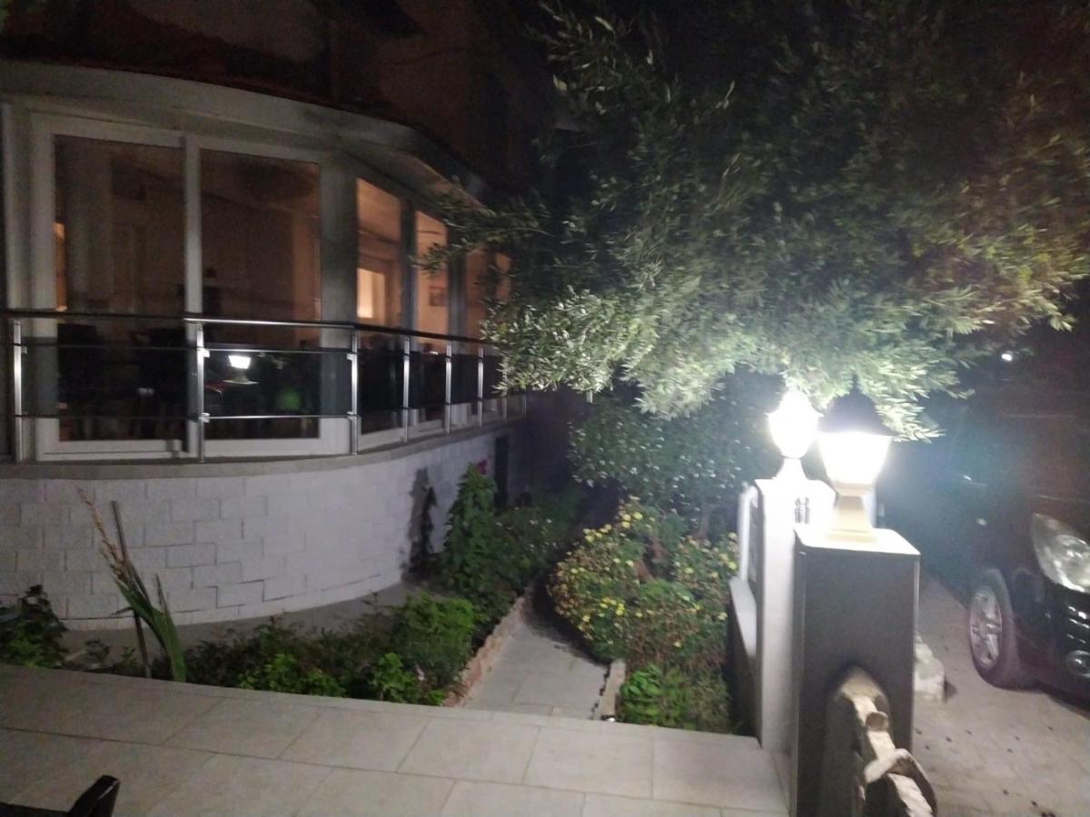 Cesme Burcu Sitesi Yaman Villa Eksteriør billede