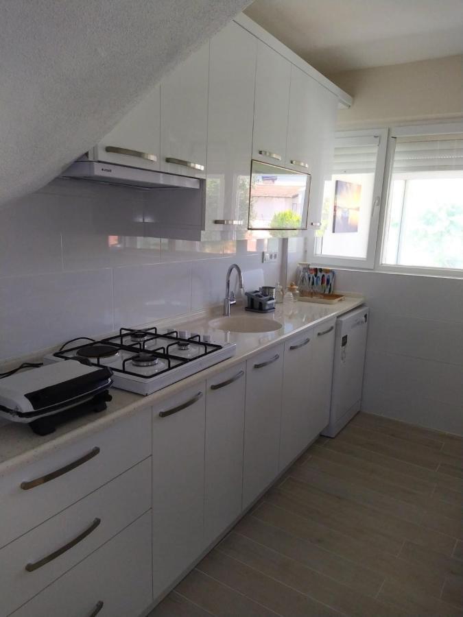Cesme Burcu Sitesi Yaman Villa Eksteriør billede