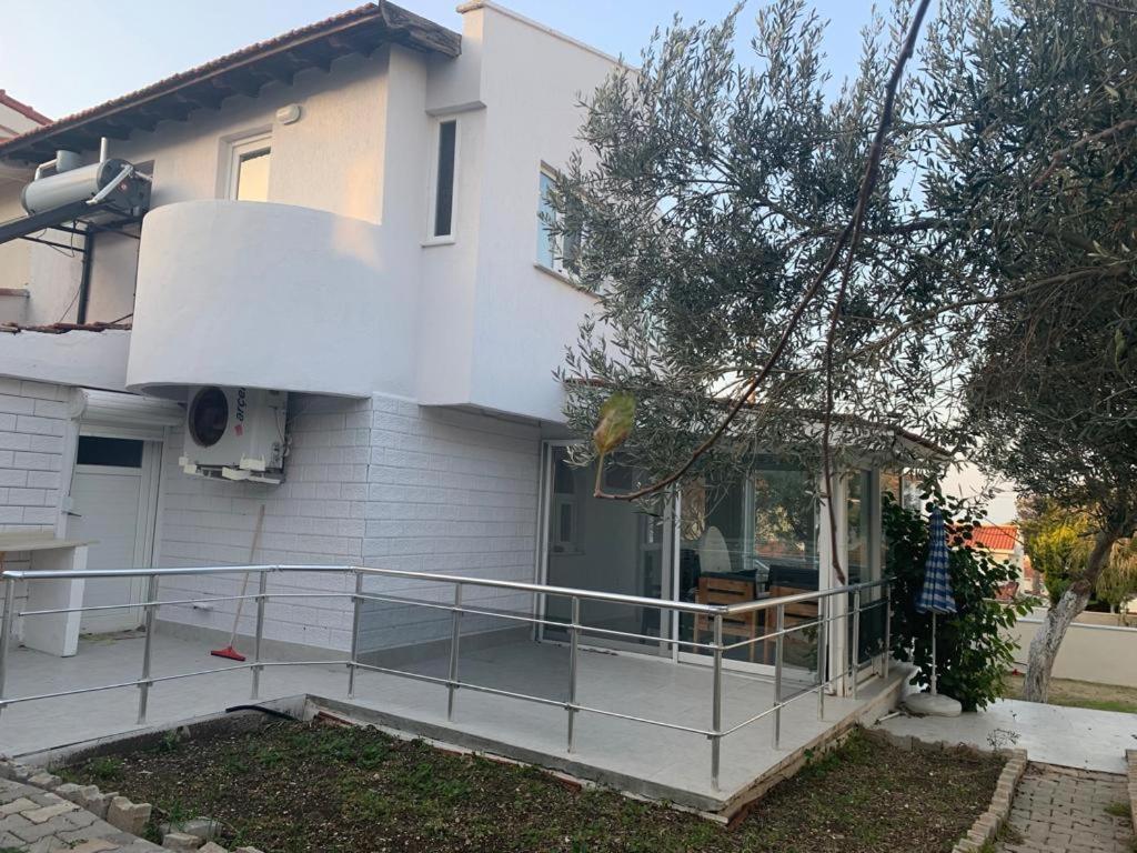 Cesme Burcu Sitesi Yaman Villa Eksteriør billede